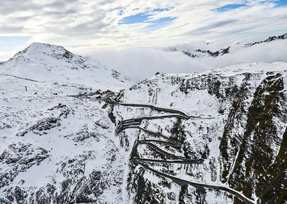 lodowce-we-włoszech-Winter-Event-Passo-Stelvio-zdj2