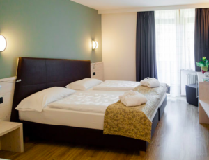 hotel-ariston-pokój-family-economy-winterevent-zdj1