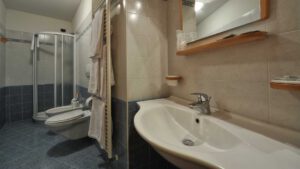 hotel-adamello-pokój-tirolia-2-osobowy-winterevent-zdj3